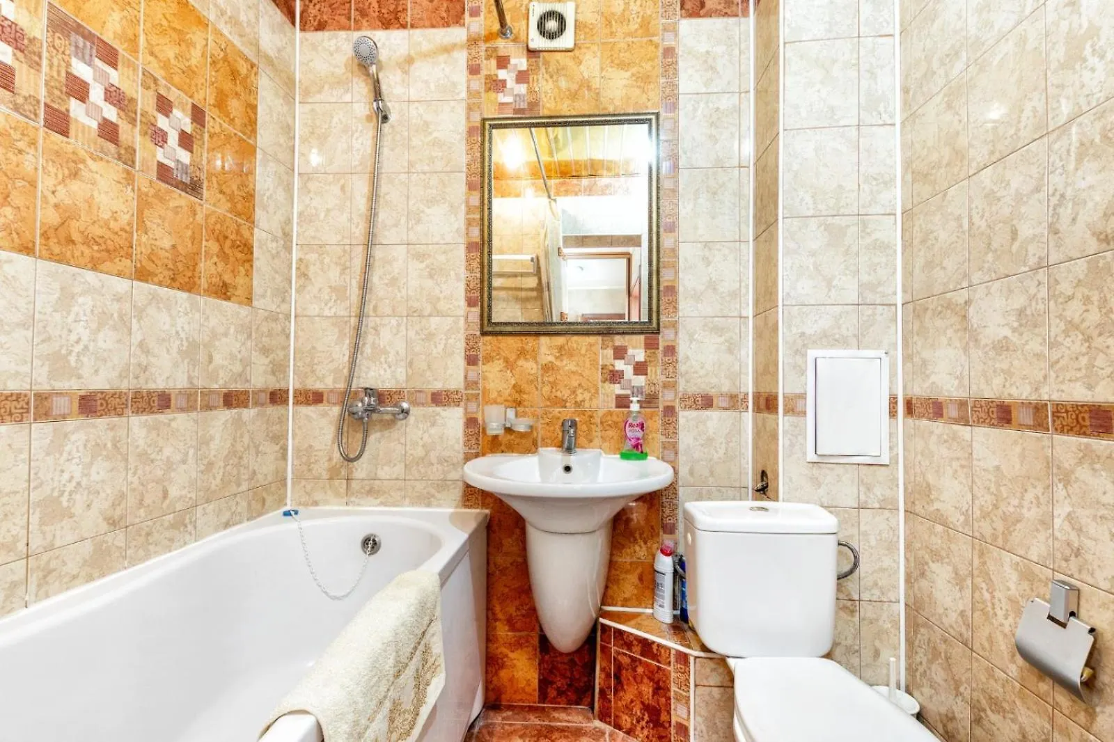 1-Комнатная Квартира Республики-Кенесары Nur-Sultan  Apartment